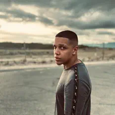 Xavy: песни, клипы, биография, даты выступлений и многое другое.