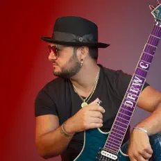 Escucha a Drew C, mira videos musicales, lee su biografía, consulta las fechas de las gira y más.