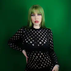 Denise Mannoを聴いたり、ミュージックビデオを鑑賞したり、経歴やツアー日程などを確認したりしましょう！