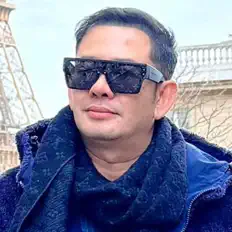 Listen to ករុណា ពេជ្រ, watch music videos, read bio, see tour dates & more!