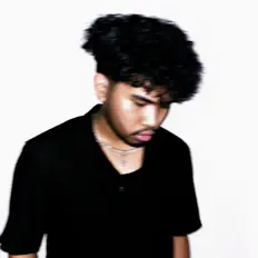 a.v.d.iを聴いたり、ミュージックビデオを鑑賞したり、経歴やツアー日程などを確認したりしましょう！