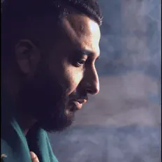 Escucha a Sayed Ali Radhawi, mira videos musicales, lee su biografía, consulta las fechas de las gira y más.