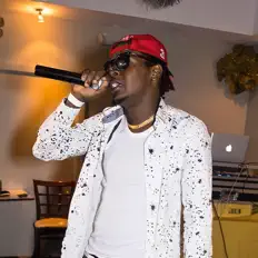 Dengarkan King Venom, tonton video musik, baca bio, lihat tanggal tur & lainnya!