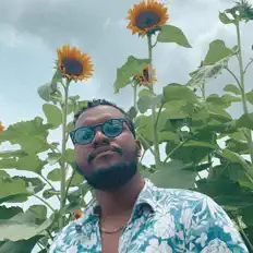 Poslechněte si interpreta ALEPUJI, sledujte hudební videa, přečtěte si životopis, podívejte se na data turné a další informace.