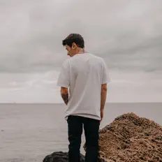 Ouça Impulse, assista a videoclipes, leia a biografia, veja as datas das turnês e mais!