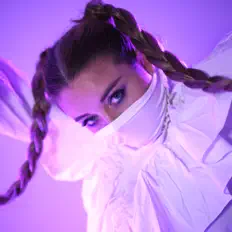 聆聽 Georgia Meek、觀看音樂影片、閱讀小傳、查看巡演日期等！