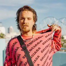 收听 Colin Rich、观看音乐视频、阅读小传、查看巡演日期等 ！