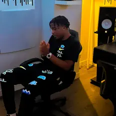 Ouça Kez NFL, assista a videoclipes, leia a biografia, veja as datas das turnês e mais!