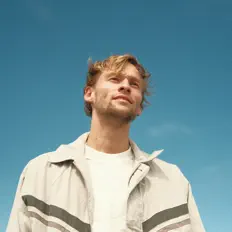 Ascolta Lars, guarda video musicali, leggi la biografia, vedi le date del tour & altro!