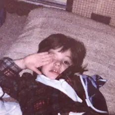 Ouça Swore Off, assista a videoclipes, leia a biografia, veja as datas das turnês e mais!