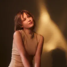Emilia Anastazjaを聴いたり、ミュージックビデオを鑑賞したり、経歴やツアー日程などを確認したりしましょう！