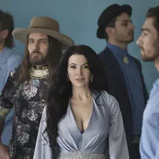 The Hello Darlins dinle, müzik videolarını izle, biyografisini oku, tur tarihlerini ve daha fazlasını gör!