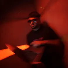 Luister naar ZG Got Angels, bekijk muziekvideo's, lees de bio, bekijk de tourdata, en meer!