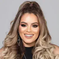 Escucha a undefined, mira videos musicales, lee su biografía, consulta las fechas de las gira y más.