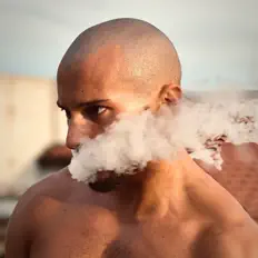 Ouça Clemology, assista a videoclipes, leia a biografia, veja as datas das turnês e mais!