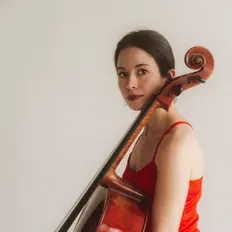 Dengarkan Laura Wolf, tonton video musik, baca bio, lihat tanggal tur & lainnya!