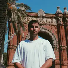 Écoutez Indy Seven, regardez des vidéoclips, lisez la biographie, consultez les dates de tournée et plus encore !