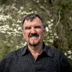 Listen to Larry Cordle, watch music videos, read bio, see tour dates & more!