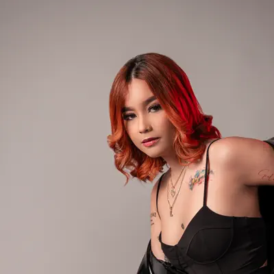 Listen to Lil Roxie, watch music videos, read bio, see tour dates & more!