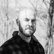 Ouça Life in Winter, assista a videoclipes, leia a biografia, veja as datas das turnês e mais!