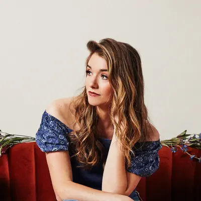 Listen to Steph La Rochelle, watch music videos, read bio, see tour dates & more!