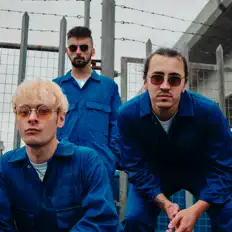 Luister naar Mystic Peach, bekijk muziekvideo's, lees de bio, bekijk de tourdata, en meer!