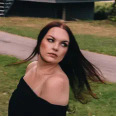 Listen to Penny Roox, watch music videos, read bio, see tour dates & more!