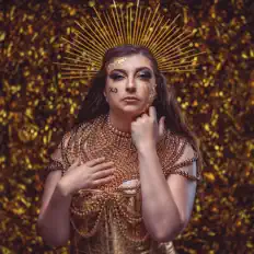 Micki XO: песни, клипы, биография, даты выступлений и многое другое.