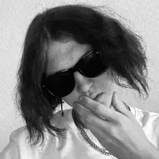 Dengarkan Malpan, tonton video musik, baca bio, lihat tanggal tur & lainnya!