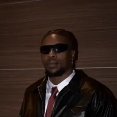 收听 SANU、观看音乐视频、阅读小传、查看巡演日期等 ！