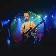 Ascolta Фазы, guarda video musicali, leggi la biografia, vedi le date del tour & altro!