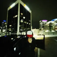 Ακούστε περιεχόμενο από Lil Bau, παρακολουθήστε μουσικά βίντεο, διαβάστε το βιογραφικό, δείτε ημερομηνίες περιοδείας, και πολλά ακόμη!