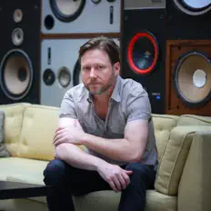 Ascolta Cory Branan, guarda video musicali, leggi la biografia, vedi le date del tour & altro!