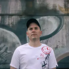 Daniel Tomen: песни, клипы, биография, даты выступлений и многое другое.