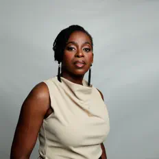 Listen to Sarah Téibo, watch music videos, read bio, see tour dates & more!