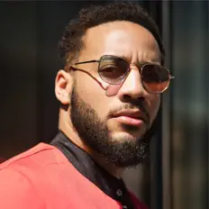 Écoutez DYSS, regardez des vidéoclips, lisez la biographie, consultez les dates de tournée et plus encore !