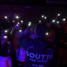 聆聽 Lance Hitch、觀看音樂影片、閱讀小傳、查看巡演日期等！