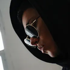 Listen to AENNO, watch music videos, read bio, see tour dates & more!