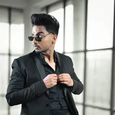 Poslechněte si interpreta Bannet Dosanjh, sledujte hudební videa, přečtěte si životopis, podívejte se na data turné a další informace.