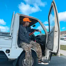 RePeteを聴いたり、ミュージックビデオを鑑賞したり、経歴やツアー日程などを確認したりしましょう！