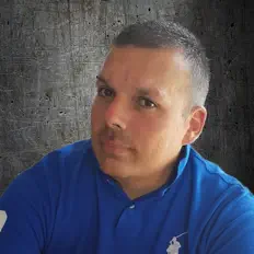 Luister naar Robert Evans, bekijk muziekvideo's, lees de bio, bekijk de tourdata, en meer!