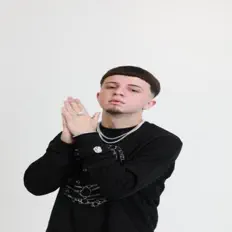 聆聽 Yián、觀看音樂影片、閱讀小傳、查看巡演日期等！