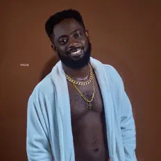 DJ Saquoを聴いたり、ミュージックビデオを鑑賞したり、経歴やツアー日程などを確認したりしましょう！