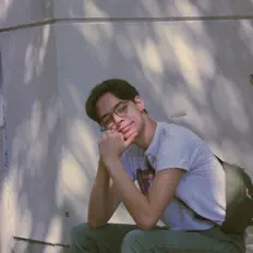 Reese Astaire을(를) 듣고, 뮤직 비디오를 보고, 약력을 읽고, 투어 일정 등을 확인하세요!