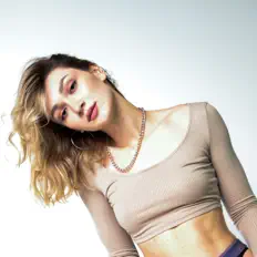 Écoutez KAISA, regardez des vidéoclips, lisez la biographie, consultez les dates de tournée et plus encore !