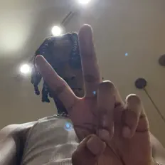 聆聽 danielfuckingbrown、觀看音樂影片、閱讀小傳、查看巡演日期等！