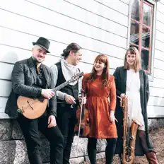 Dengarkan Stockholm Lisboa Project, tonton video musik, baca bio, lihat tanggal tur & lainnya!