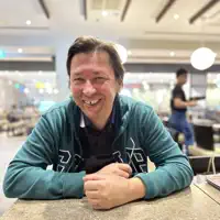 Ouve undefined, vê vídeos de música, lê a biografia, vê as datas da digressão e muito mais!
