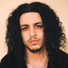 收听 Ish Akanour、观看音乐视频、阅读小传、查看巡演日期等 ！