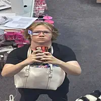 Ouve undefined, vê vídeos de música, lê a biografia, vê as datas da digressão e muito mais!